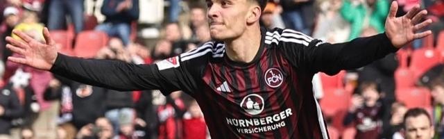 失去德乙“妖童”乌尊后，德国能保住帕夫洛维奇吗？