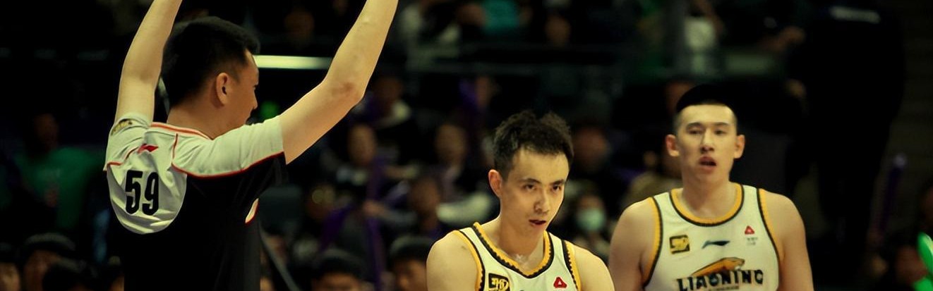 恭喜辽篮赢广东5连胜!付豪26+9力压焦泊乔,队长1V2完胜徐杰胡明轩